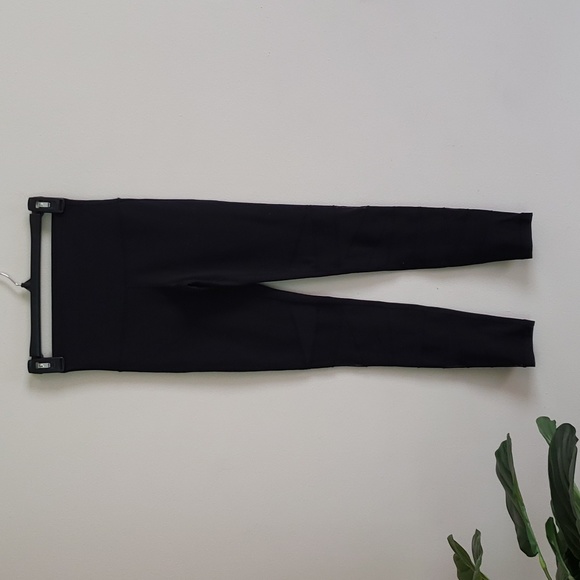 Ivivva by Lululemon girls black leggings, high stretch, thick, girls size 10. - Picture 1 of 9